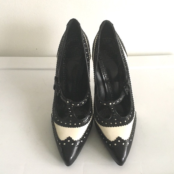 (SOLD) TORY BURCH Oxford Everly Spectator Pumps 7 - Picture 13 of 16